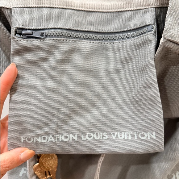 (Last one!!)Foundation Louis Vuitton (FVL) Light Gray Tote with Pink Keychain - Picture 7 of 9